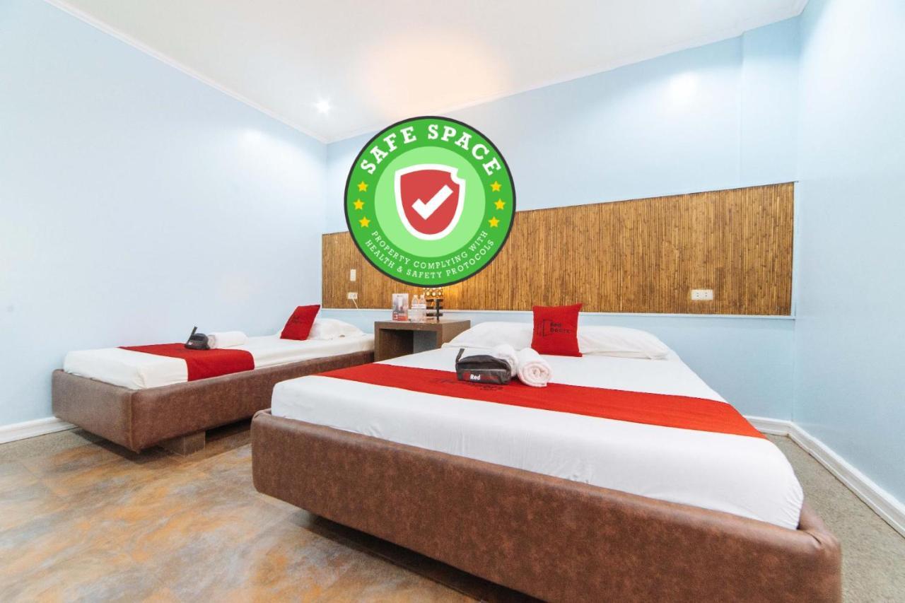 Reddoorz @ N Roldan Street Otel Kalibo Dış mekan fotoğraf