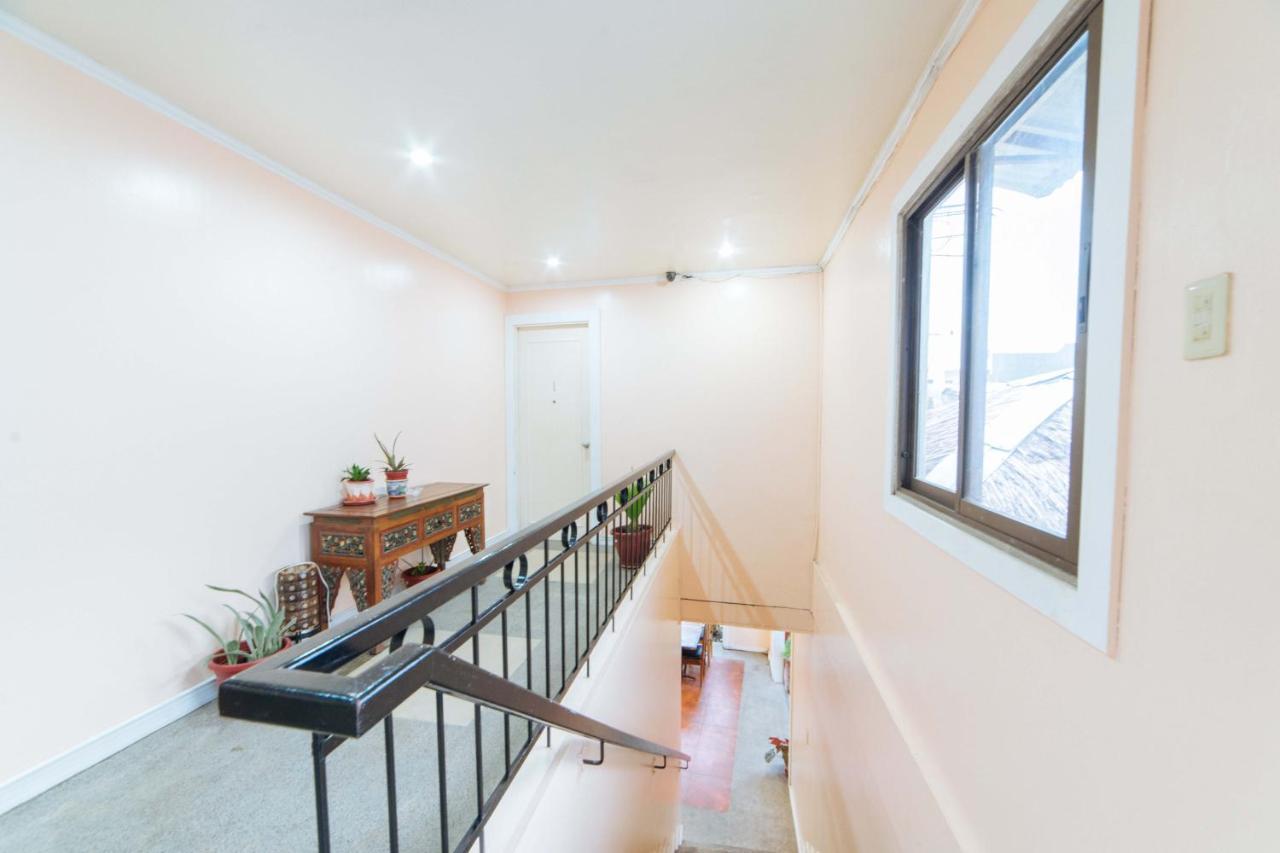 Reddoorz @ N Roldan Street Otel Kalibo Dış mekan fotoğraf