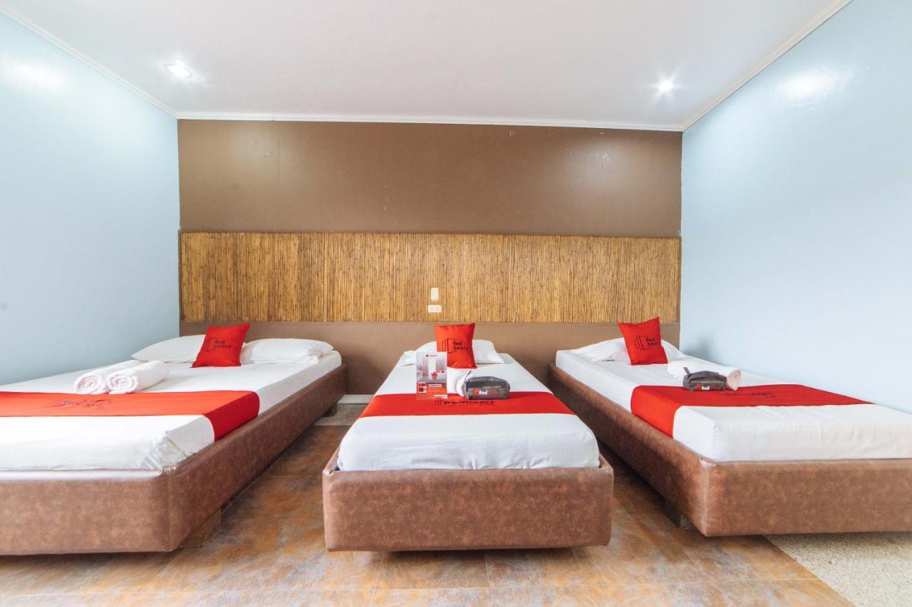 Reddoorz @ N Roldan Street Otel Kalibo Dış mekan fotoğraf